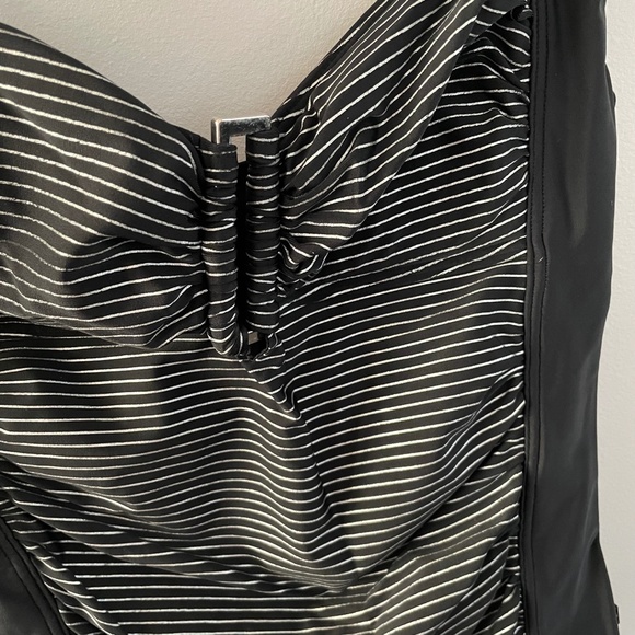 la vie en Rose Tankini swimsuit black and Silver bottoms l, top M - Picture 2 of 8
